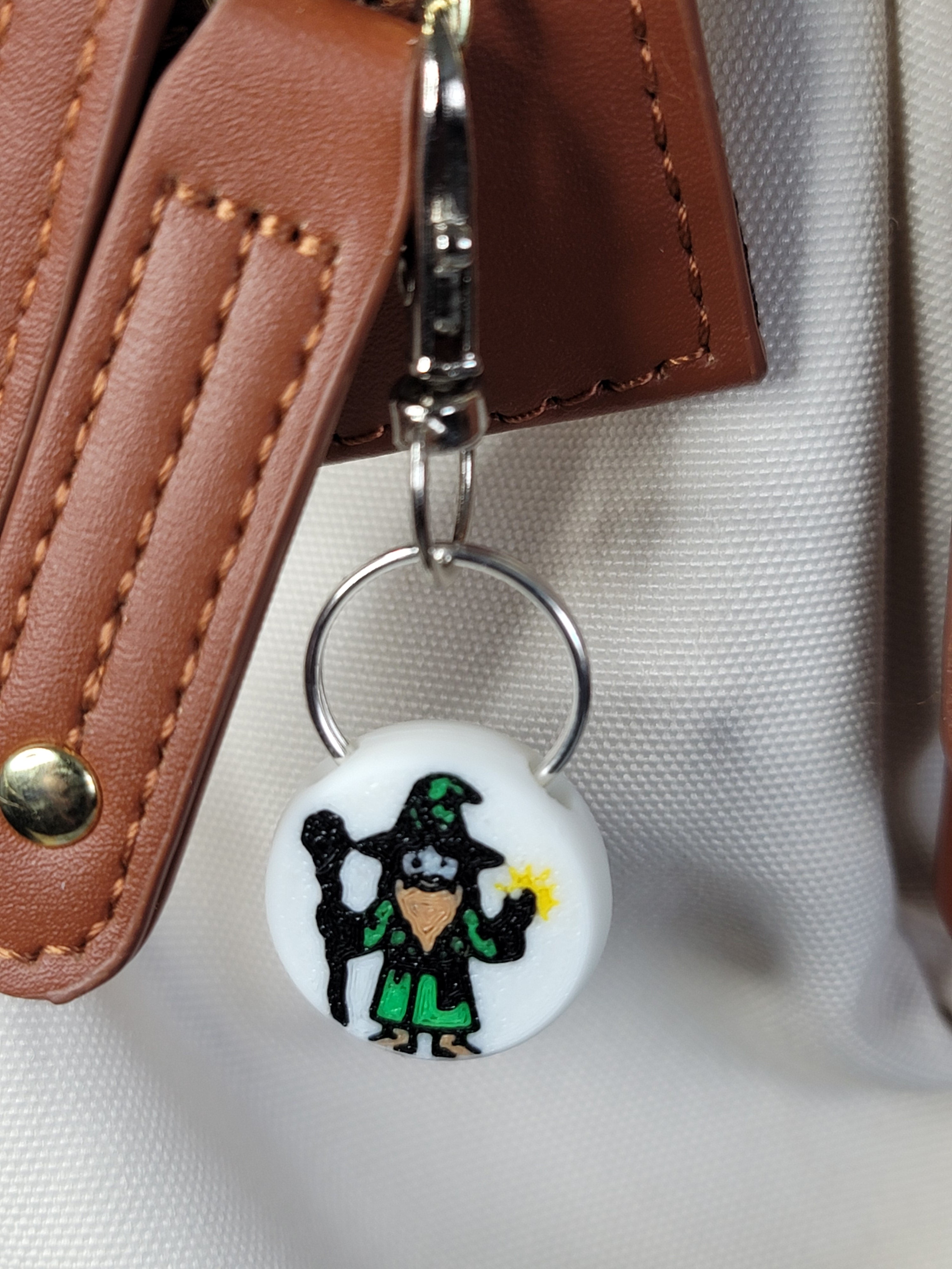 3D Printed Magic Keychain Fob – Multicolor Wizard Zipper Pull Accessory